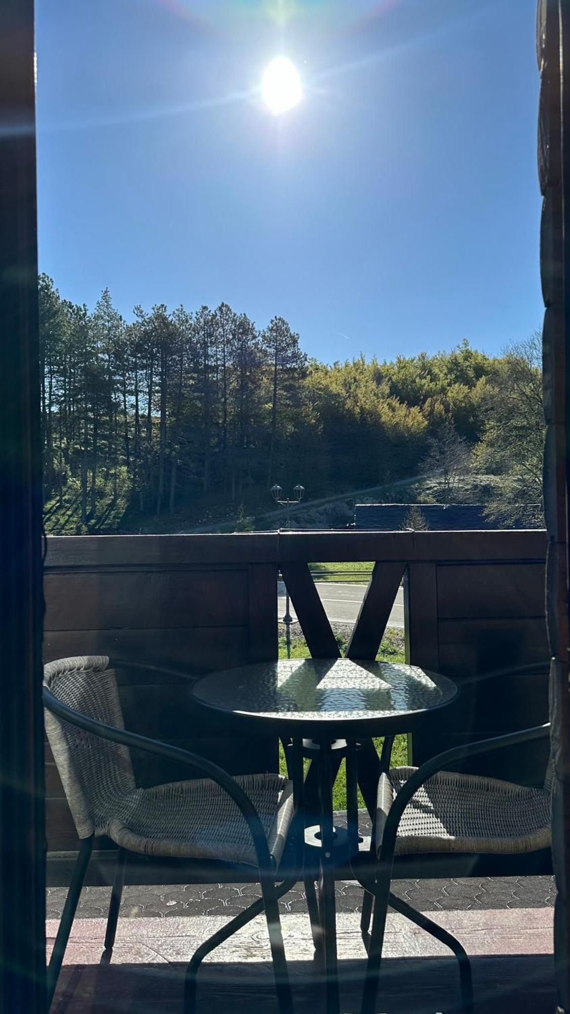 Hotel Monte Rosa Τσέτινιε Εξωτερικό φωτογραφία